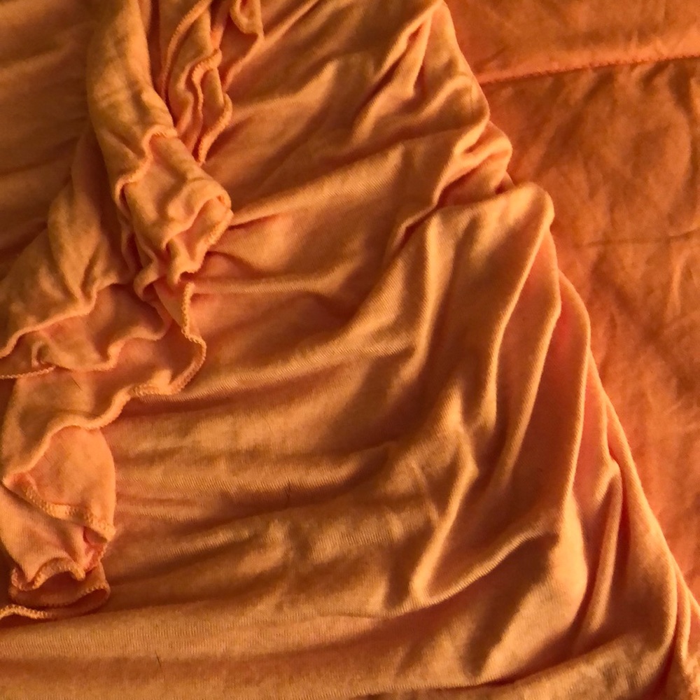 Pink ruffle tee - Picture 4 of 6